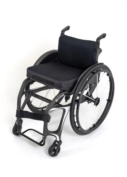 Кресло-коляска прогулочная с ручным приводом iCross Jaunt Серия Active