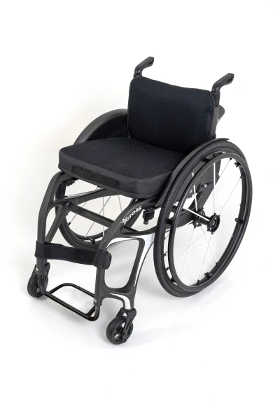 Кресло-коляска комнатная с ручным приводом iCross Aura Серия Active