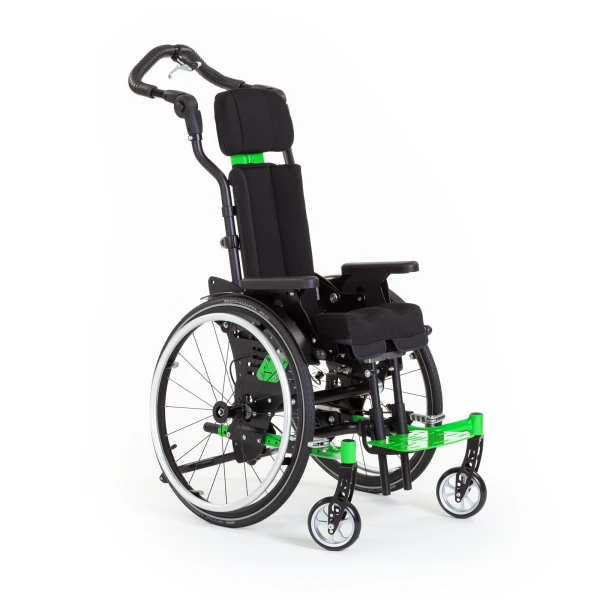07-01-05 Кресло-коляска с ручным приводом с откидной спинкой комнатная Swingbo VTI