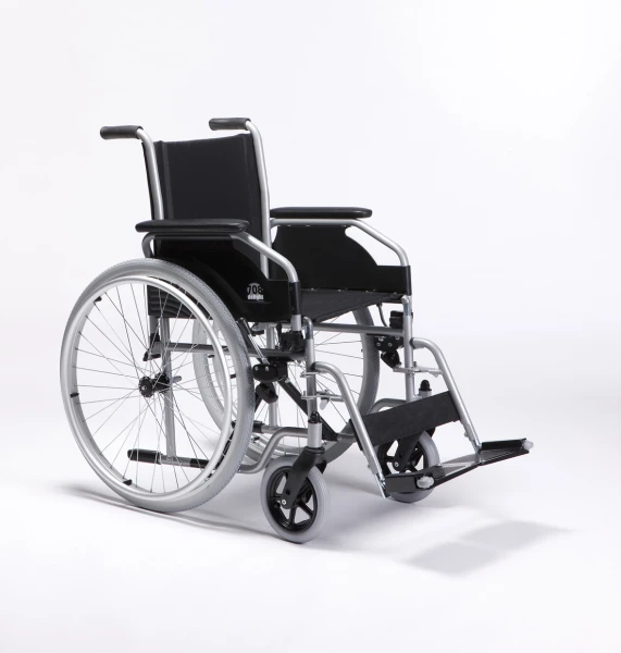 07-01-01 Кресло-коляска с ручным приводом комнатная 708D