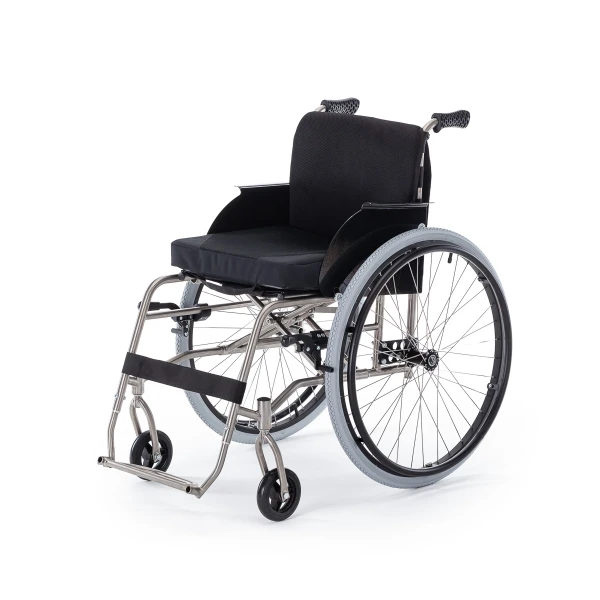 Кресло-коляска комнатная серия Крошка Ру модель Активная, титановая рама