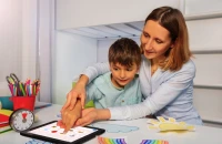 Образование для детей с аутизмом. Эксперты рассказали о техническом оснащении ресурсных классов и средствах обучения 